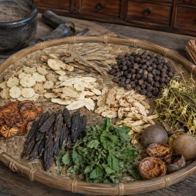 <a href="/kho-bau-duoc-lieu" title="Kho báu dược liệu" rel="dofollow">Kho báu dược liệu</a>