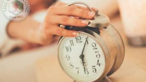 Trị bệnh mất ngủ ở người trẻ như thế nào?
