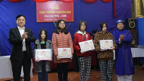 Khuyến học dòng họ đầu xuân