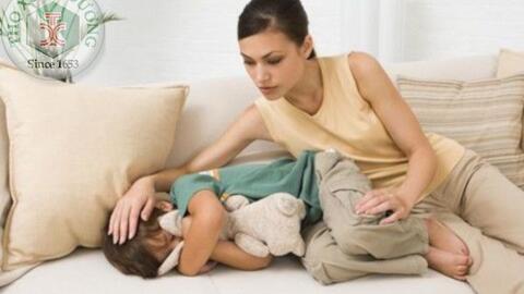 Trẻ bị đau bụng chớ coi thường